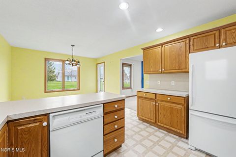 Tiny photo for 2411 Villa Drive, Findlay, OH 45840 (MLS # 10005813)