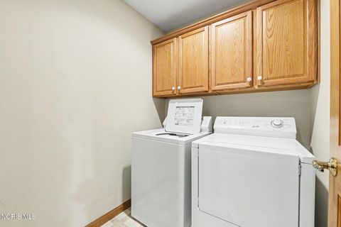 Tiny photo for 2411 Villa Drive, Findlay, OH 45840 (MLS # 10005813)