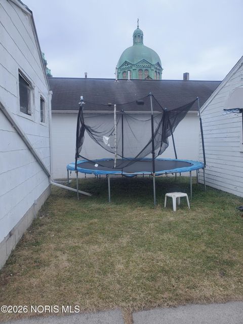 Tiny photo for 534 Clark Street, Toledo, OH 43605 (MLS # 10003209)