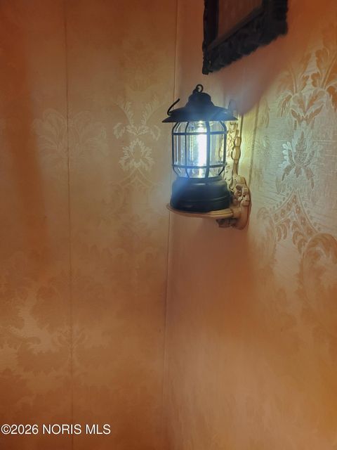 Tiny photo for 534 Clark Street, Toledo, OH 43605 (MLS # 10003209)