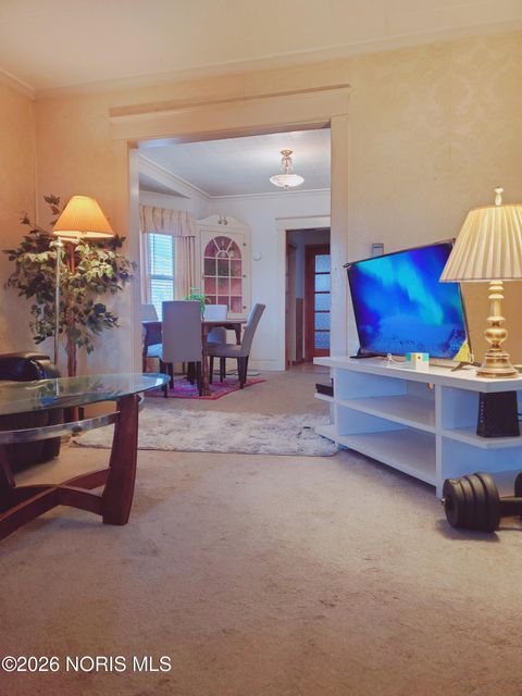 Tiny photo for 534 Clark Street, Toledo, OH 43605 (MLS # 10003209)