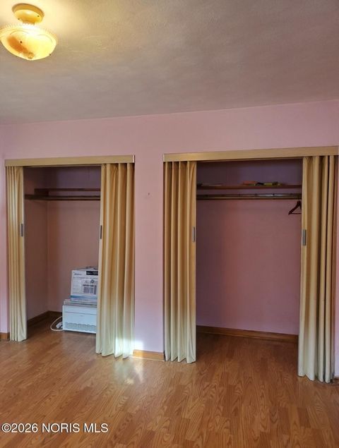 Tiny photo for 534 Clark Street, Toledo, OH 43605 (MLS # 10003209)