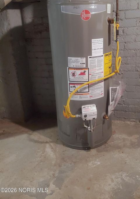 Tiny photo for 534 Clark Street, Toledo, OH 43605 (MLS # 10003209)