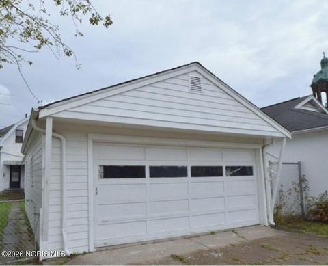 Tiny photo for 534 Clark Street, Toledo, OH 43605 (MLS # 10003209)