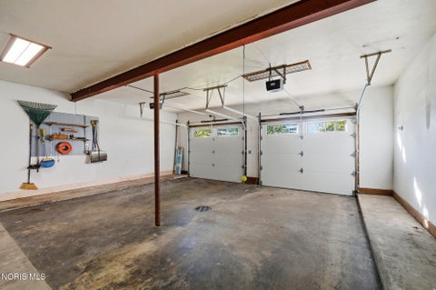Tiny photo for 15760 Five Point Road, Perrysburg, OH 43551 (MLS # 10014313)