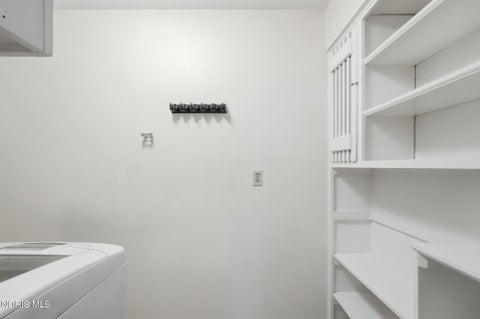Tiny photo for 15760 Five Point Road, Perrysburg, OH 43551 (MLS # 10014313)