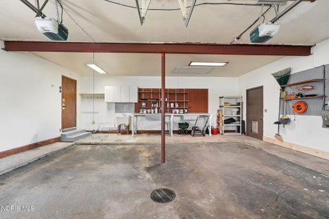 Tiny photo for 15760 Five Point Road, Perrysburg, OH 43551 (MLS # 10014313)