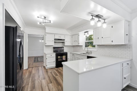 Tiny photo for 15760 Five Point Road, Perrysburg, OH 43551 (MLS # 10014313)