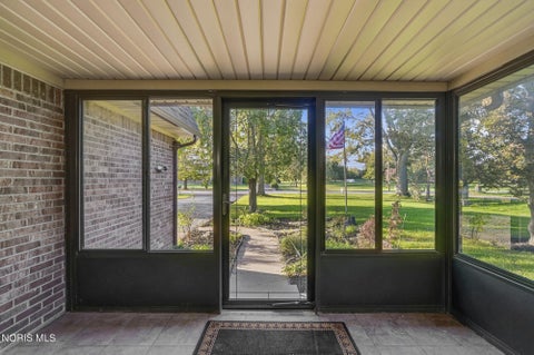 Tiny photo for 15760 Five Point Road, Perrysburg, OH 43551 (MLS # 10014313)