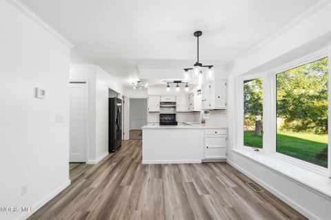 Tiny photo for 15760 Five Point Road, Perrysburg, OH 43551 (MLS # 10014313)