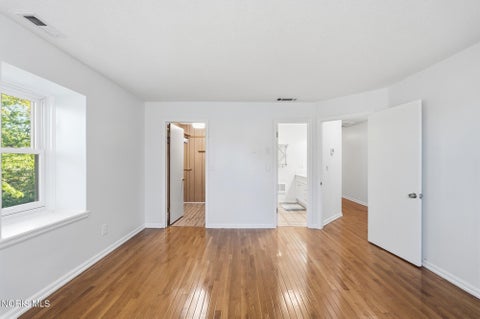 Tiny photo for 15760 Five Point Road, Perrysburg, OH 43551 (MLS # 10014313)