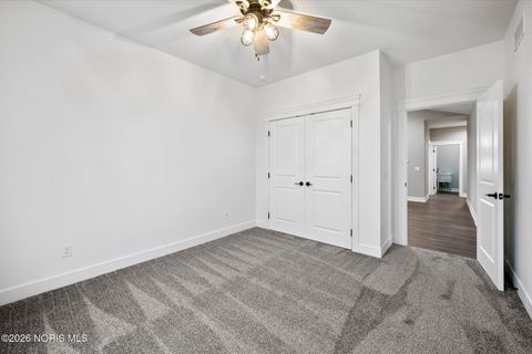 Tiny photo for 3095 E Plaza Boulevard, Northwood, OH 43619 (MLS # 10004084)