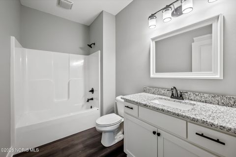 Tiny photo for 3095 E Plaza Boulevard, Northwood, OH 43619 (MLS # 10004084)