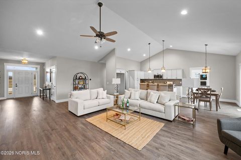 Tiny photo for 3095 E Plaza Boulevard, Northwood, OH 43619 (MLS # 10004084)