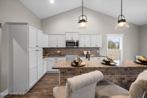 Tiny photo for 3095 E Plaza Boulevard, Northwood, OH 43619 (MLS # 10004084)