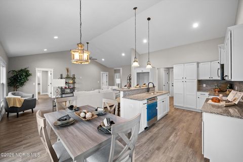 Tiny photo for 3095 E Plaza Boulevard, Northwood, OH 43619 (MLS # 10004084)