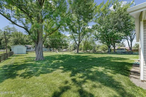 Tiny photo for 1040 Woodside Drive, Findlay, OH 45840 (MLS # 10008429)