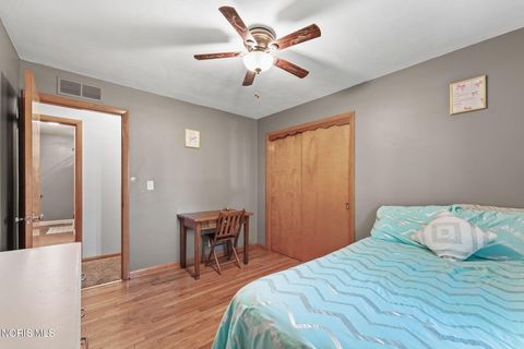Tiny photo for 1040 Woodside Drive, Findlay, OH 45840 (MLS # 10008429)
