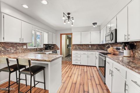 Tiny photo for 1040 Woodside Drive, Findlay, OH 45840 (MLS # 10008429)