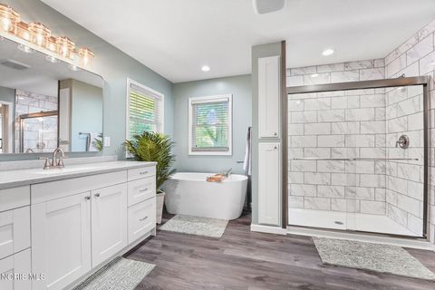 Tiny photo for 1040 Woodside Drive, Findlay, OH 45840 (MLS # 10008429)