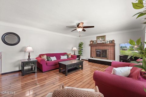 Tiny photo for 1040 Woodside Drive, Findlay, OH 45840 (MLS # 10008429)
