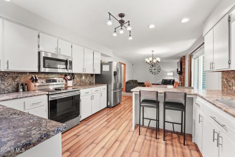 Tiny photo for 1040 Woodside Drive, Findlay, OH 45840 (MLS # 10008429)