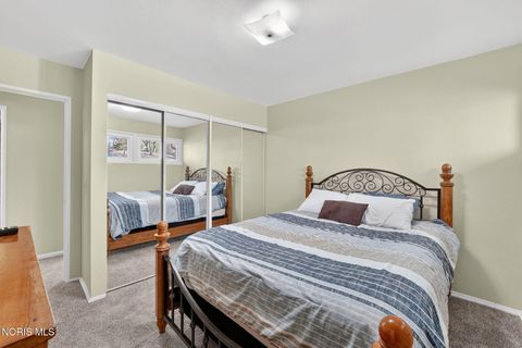 Tiny photo for 3015 Lambert Drive, Toledo, OH 43613 (MLS # 10005426)