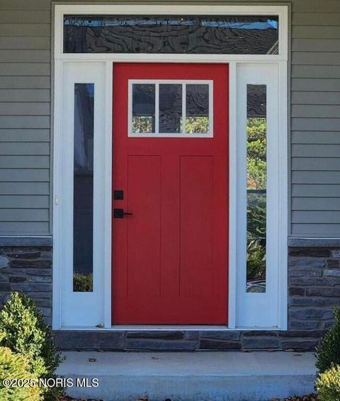 Photo of 541 E Shoreline Drive, Holland, OH 43528 (MLS # 10001271)