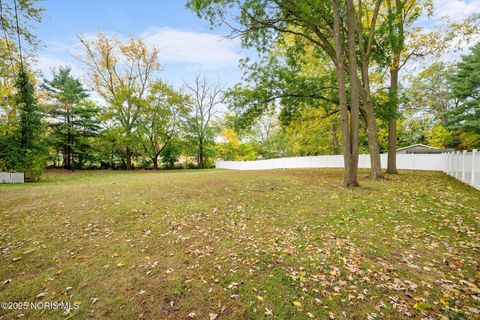 Tiny photo for 2121 Holiday Drive, Swanton, OH 43558 (MLS # 10000598)