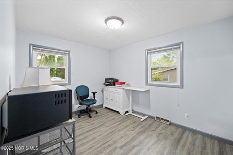 Tiny photo for 2121 Holiday Drive, Swanton, OH 43558 (MLS # 10000598)