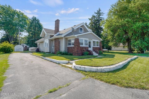 Photo of 3928 Vogel Drive, Toledo, OH 43613 (MLS # 10011408)