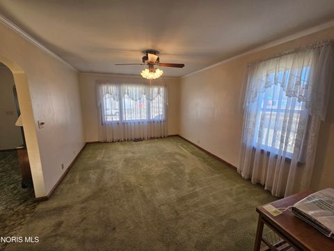 Tiny photo for 655 Clinton Court, Findlay, OH 45840 (MLS # 10004655)