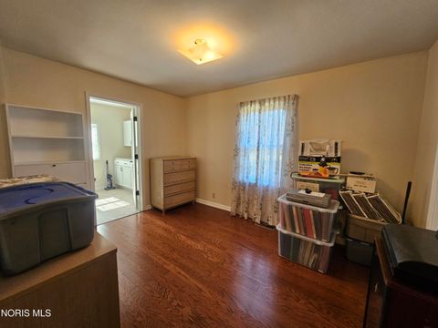 Tiny photo for 655 Clinton Court, Findlay, OH 45840 (MLS # 10004655)