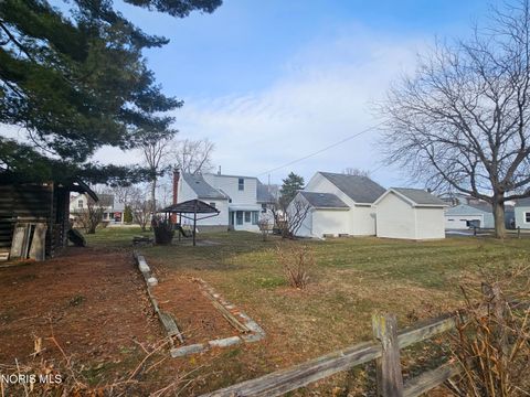 Tiny photo for 655 Clinton Court, Findlay, OH 45840 (MLS # 10004655)