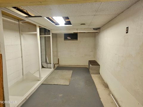 Tiny photo for 655 Clinton Court, Findlay, OH 45840 (MLS # 10004655)