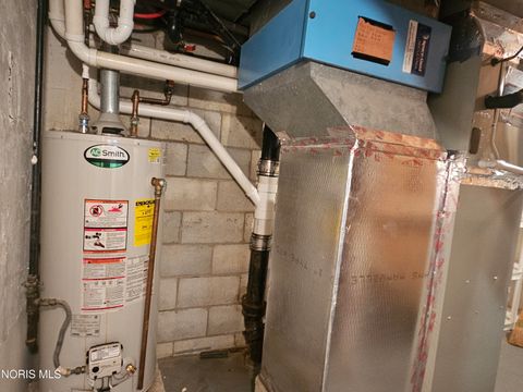 Tiny photo for 655 Clinton Court, Findlay, OH 45840 (MLS # 10004655)