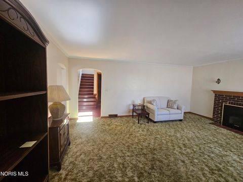 Tiny photo for 655 Clinton Court, Findlay, OH 45840 (MLS # 10004655)