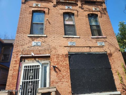 520 Emerald Avenue Toledo OH 43604