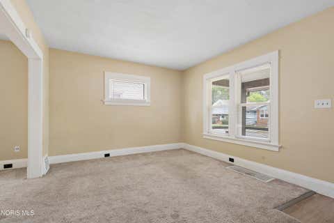 Tiny photo for 3901 Burton Avenue, Toledo, OH 43612 (MLS # 10011560)