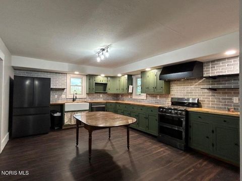 Tiny photo for 17569 State Route 18, Defiance, OH 43512 (MLS # 10006823)