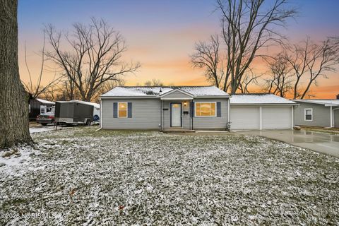 Photo of 5646 Acres Road, Sylvania, OH 43560 (MLS # 10002952)