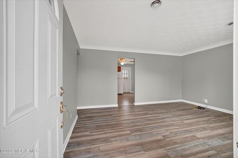 Tiny photo for 5646 Acres Road, Sylvania, OH 43560 (MLS # 10002952)