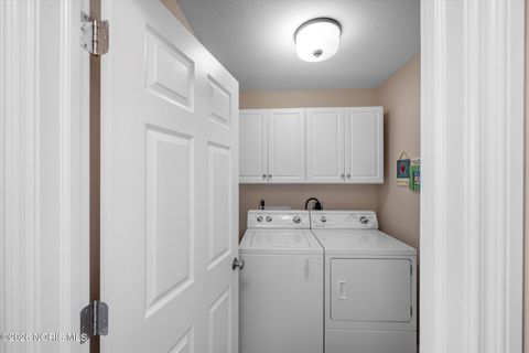 Tiny photo for 4205 Grande Lake Drive, Maumee, OH 43537 (MLS # 10002794)