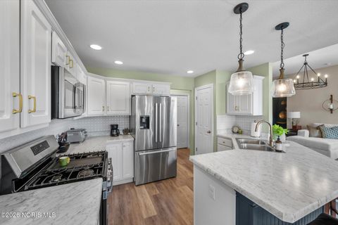 Tiny photo for 4205 Grande Lake Drive, Maumee, OH 43537 (MLS # 10002794)