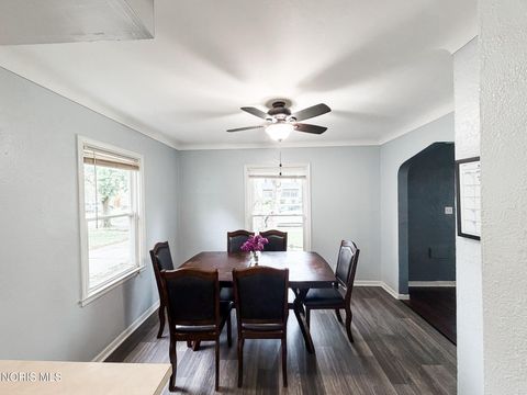 Tiny photo for 3243 Northwood Avenue, Toledo, OH 43606 (MLS # 10007188)
