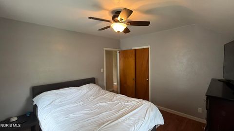Tiny photo for 3243 Northwood Avenue, Toledo, OH 43606 (MLS # 10007188)