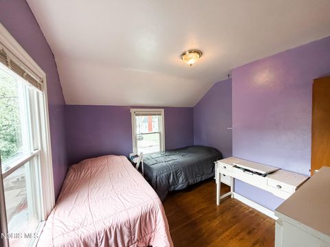 Tiny photo for 3243 Northwood Avenue, Toledo, OH 43606 (MLS # 10007188)