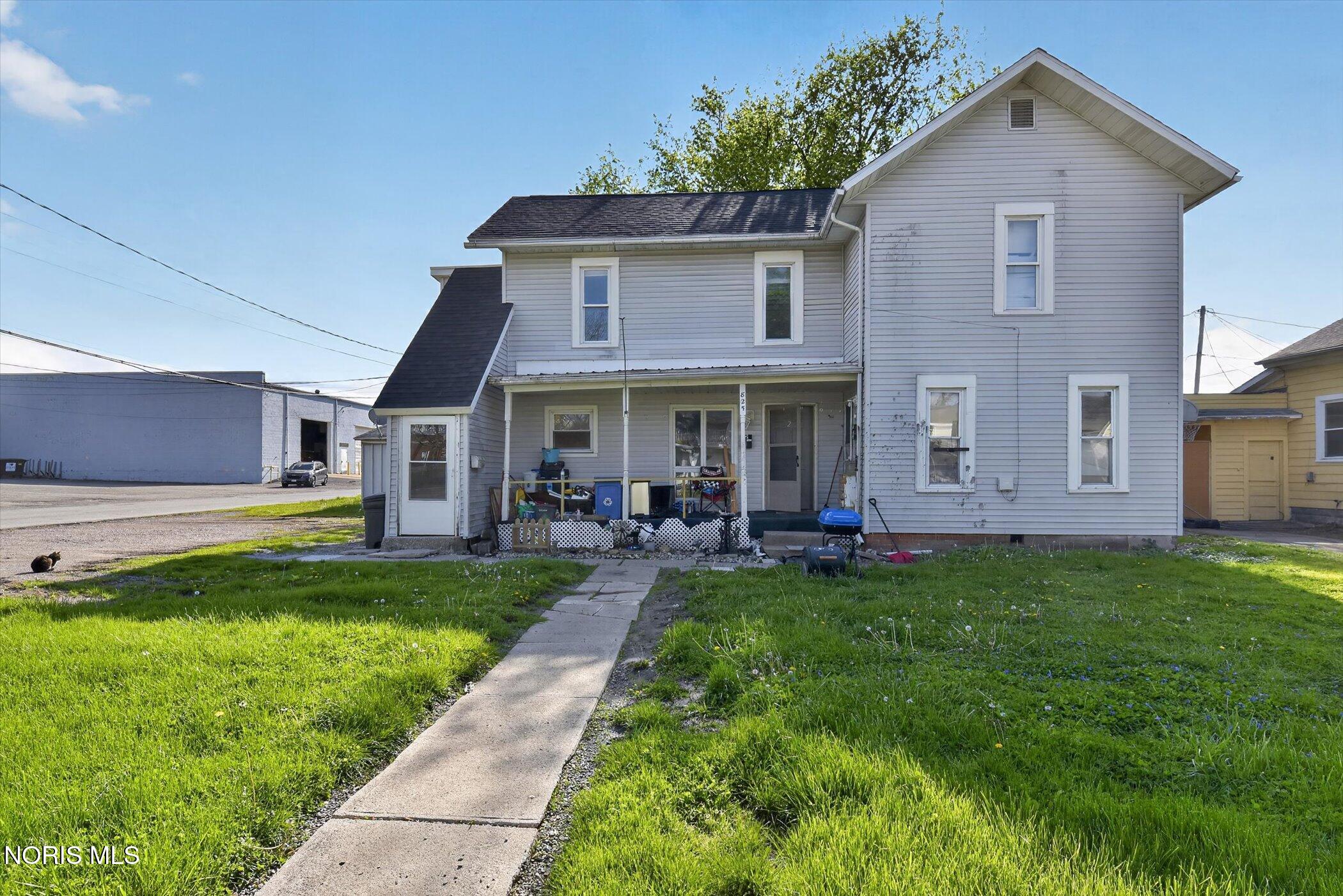825 Monroe Street