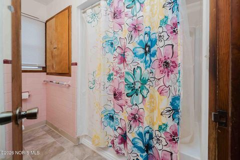 Tiny photo for 1711 Washington Avenue, Findlay, OH 45840 (MLS # 10003156)