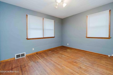 Tiny photo for 1711 Washington Avenue, Findlay, OH 45840 (MLS # 10003156)